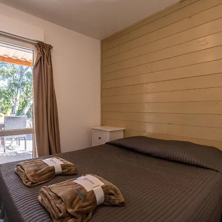 Marina Di Favone- T2- 2-4 Pers-1 By Interhome *