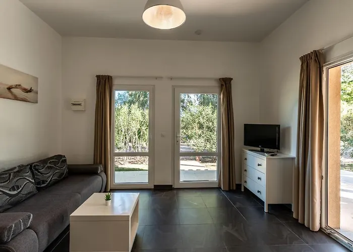 Marina Di Favone- T2- 2-4 Pers-1 By Interhome Apartman *